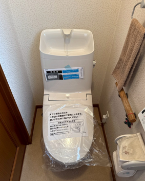 温水洗浄便座を交換（タンク一体型機能部）｜春日部市