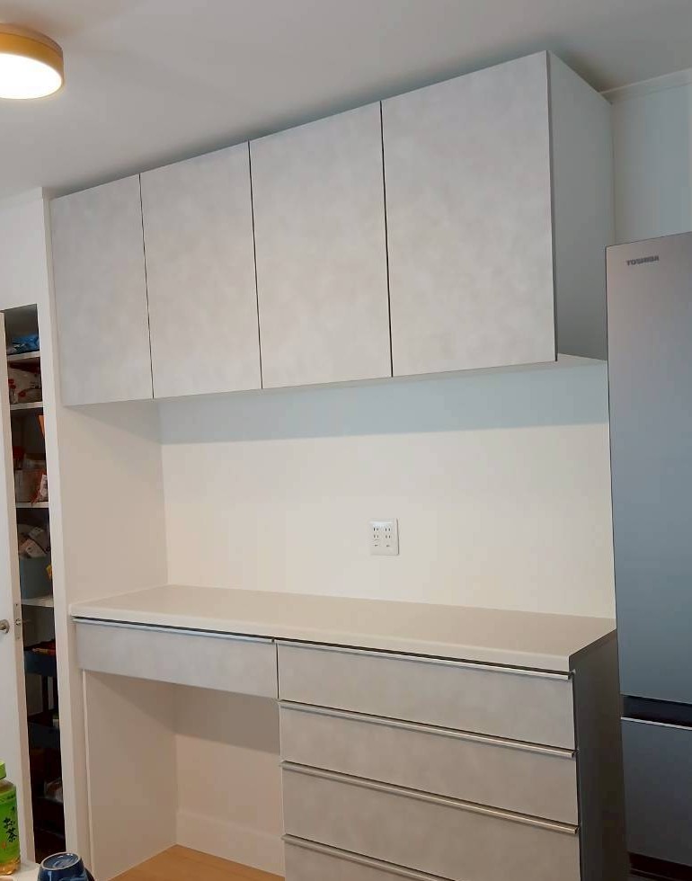 収納不足を解消する後付けリフォーム! LIXILシエラSカップボード|八潮市