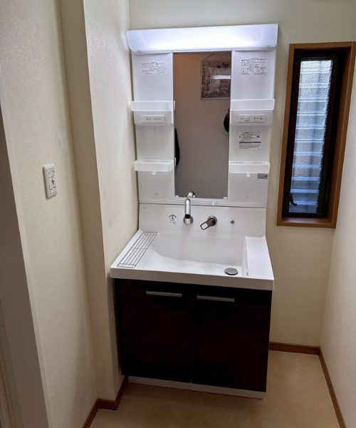 ワイドで使いやすい!LIXILピアラ 洗面化粧台 交換工事|さいたま市